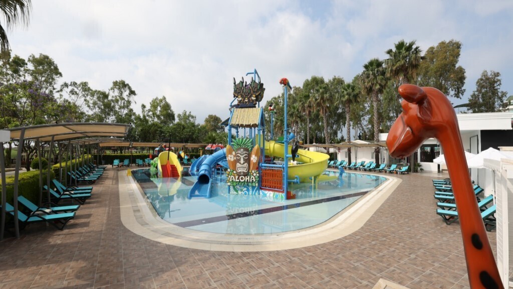 Crystal Paraiso Verde Resort and Spa